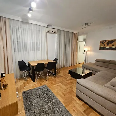 Arena Apartment
